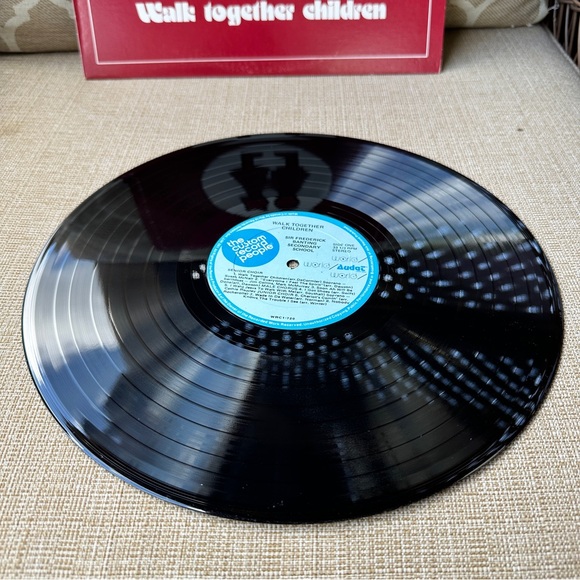 Vintage Vinyl LP - Walk together Children- Choir - Picture 7 of 8